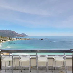 https://penthouse-on-clifton.hotels-capetown.com